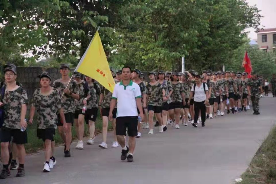 d9c6d2afc6254fa5aa8476a6ffded293.jpg